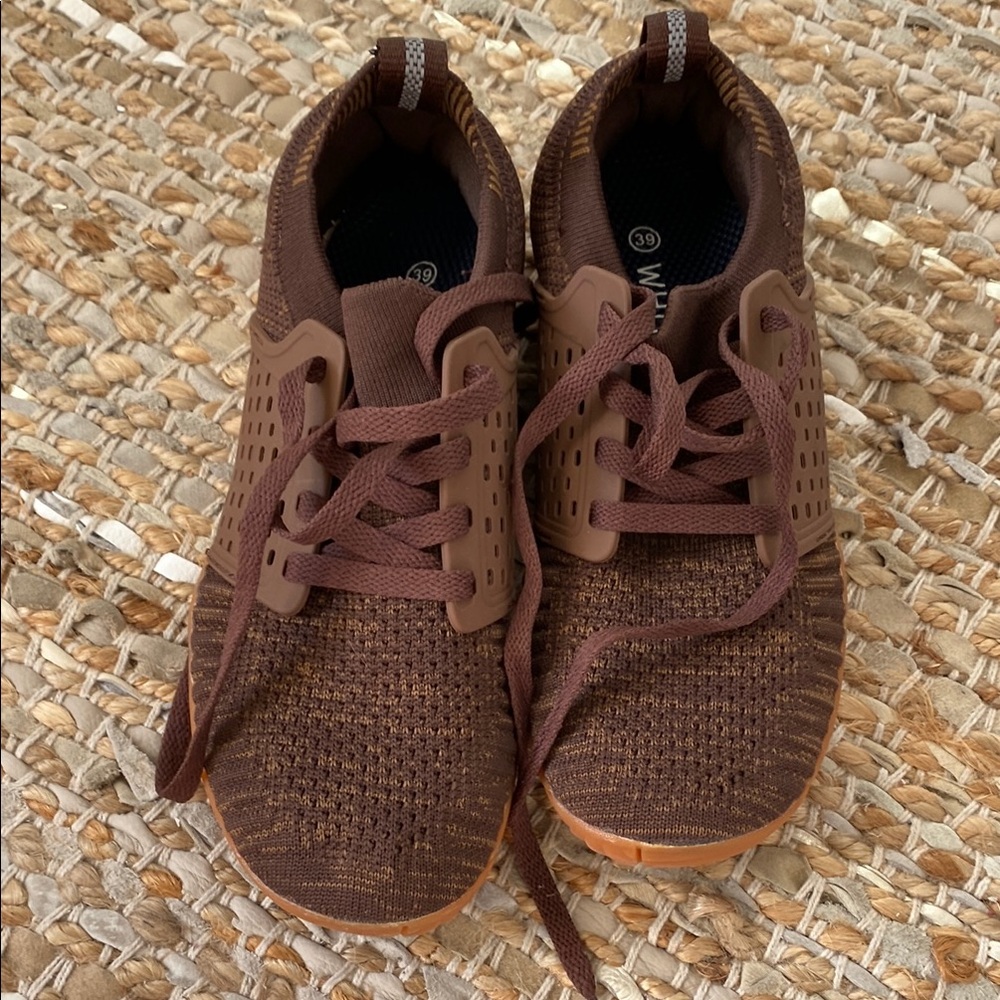 WHITIN Brown Sneakers Cozy Knit Design
